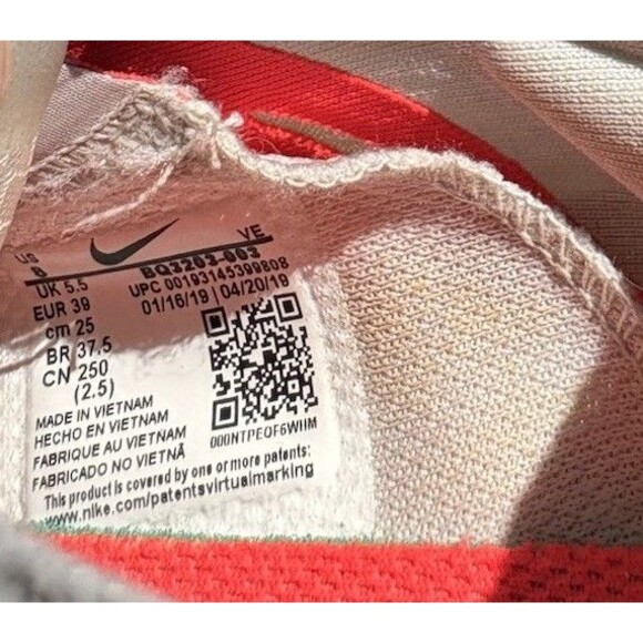 Nike Zoom Gravity Running Shoes – Women’s Size 8 – Gray BQ3203-003 - Picture 9 of 10